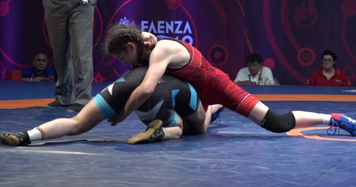 Свс спорт азербайджан. Борчихи. Борьба спорт. Азербайджан спорт. Азербайджан спортсменки.