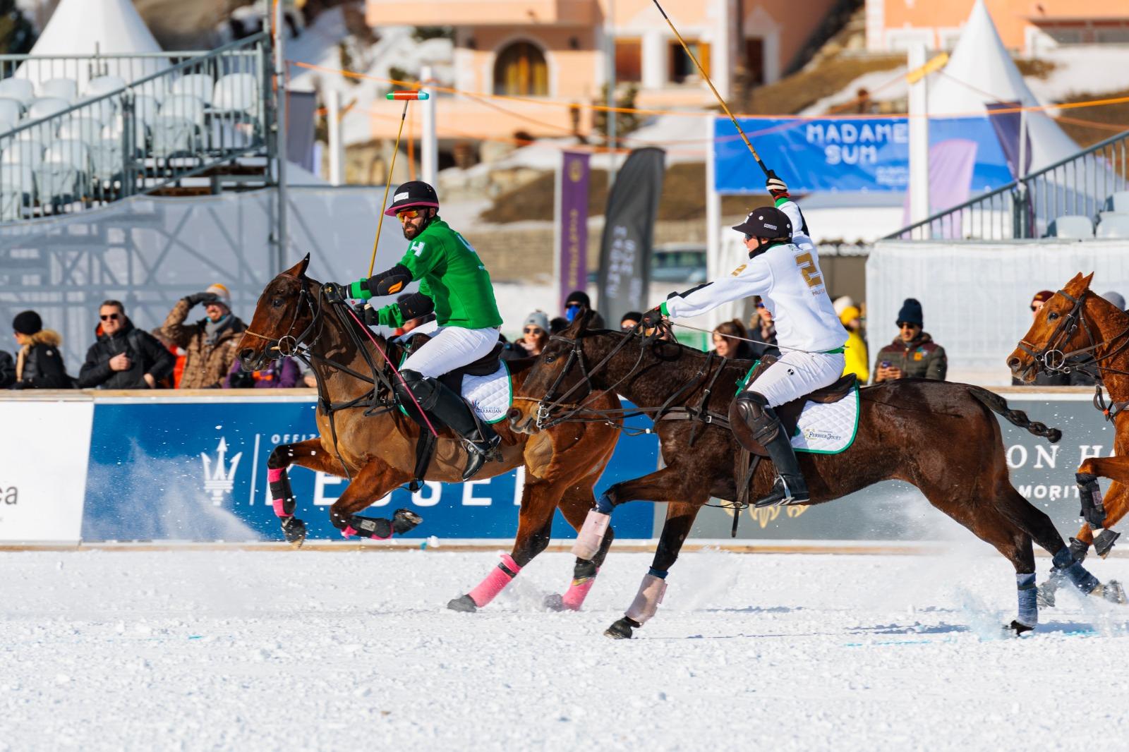 Sport azerbaycan. Команды для лошадей. Кубок мира впервые в Азербайджане. Land of Fire Кубок мира. St Moritz Plakate.