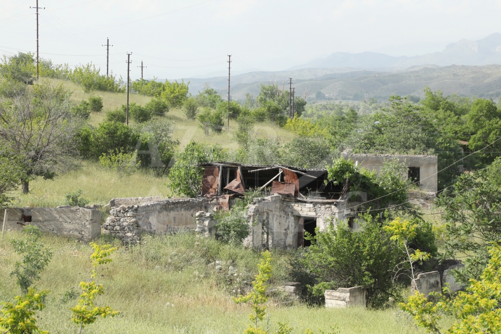 Юхары аскипара. Синагога Юхары махалля. Армения деревня. В селе.