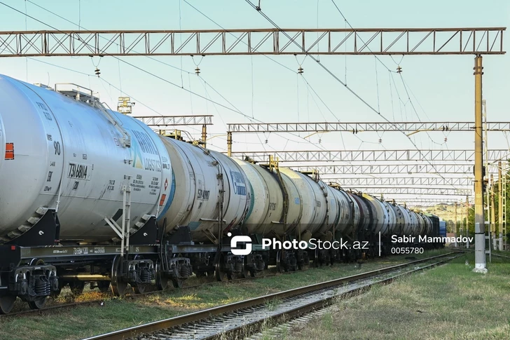 Кабмин: Поставки нефтепродуктов в Армению - важный шаг к установлению торговых связей