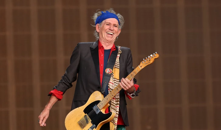 Гитарист The Rolling Stones Кит Ричардс стал прадедом в 82 года