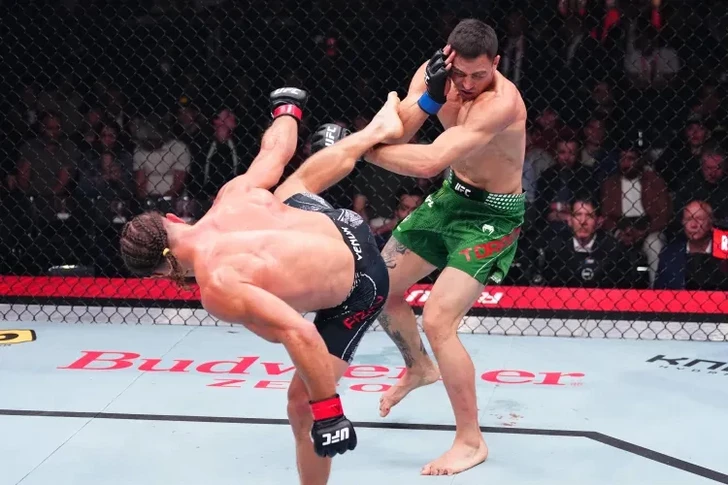 Объявлены обладатели бонусов турнира UFC Fight Night Baku