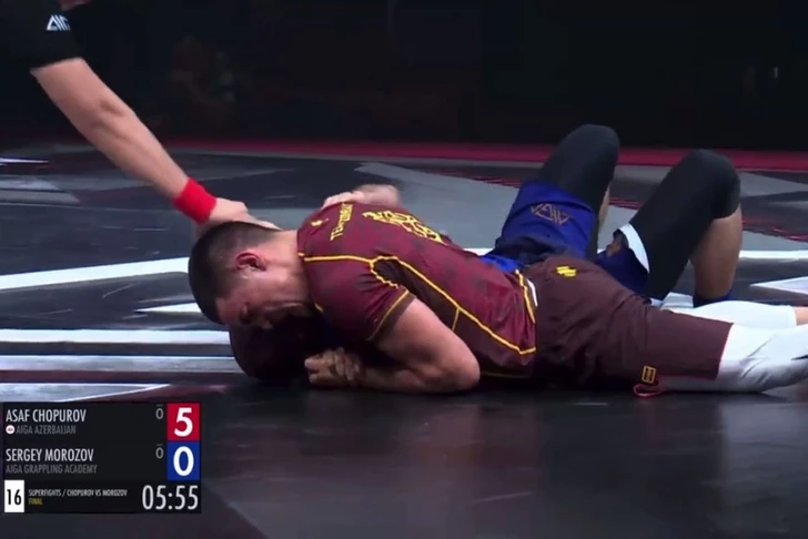 Азербайджанский боец одолел экс-представителя UFC на турнире AIGA
