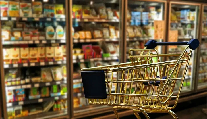 В Азербайджане назвали продукты, которые подешевели и подорожали в мае