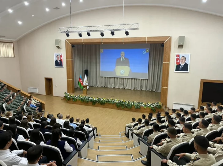Media.az - Новости Азербайджана - В учебных заведениях Минобороны состоялись мероприятия по случаю Всемирного дня учителя