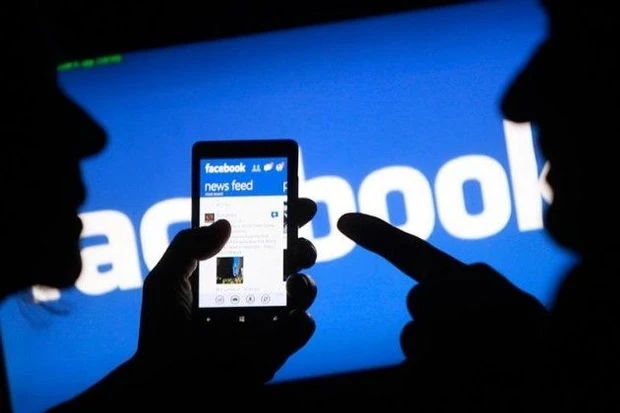 Facebook «сливает» данные о своих пользователях
