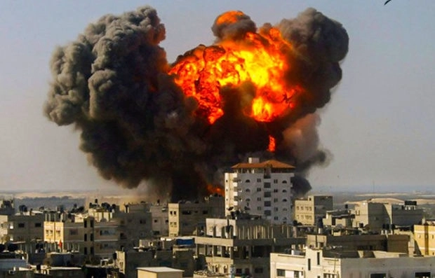 Израиль нанес удары по Газе
