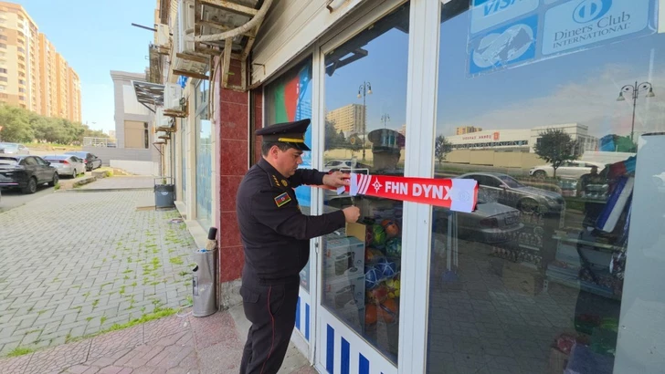 В Баку закрыли оптовый продуктовый магазин из-за нарушений пожарной безопасности