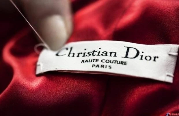 Пресечена контрабанда Dior из Азербайджана в Россию