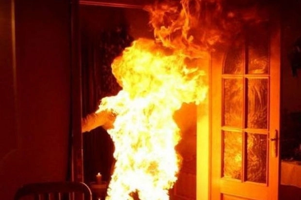 Самосожжение в знак протеста в Лянкяране