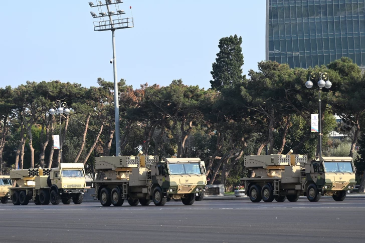 Media.az - Новости Азербайджана - Президент Ильхам Алиев выступил на военном параде, посвященном пятой годовщине Победы