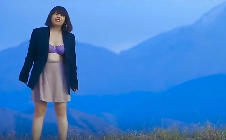 Киргизской певице угрожают за клип в нижнем белье – ВИДЕО