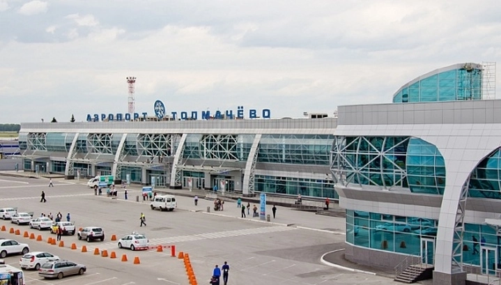 Пассажир угрожал взорвать самолет рейса Новосибирск-Баку