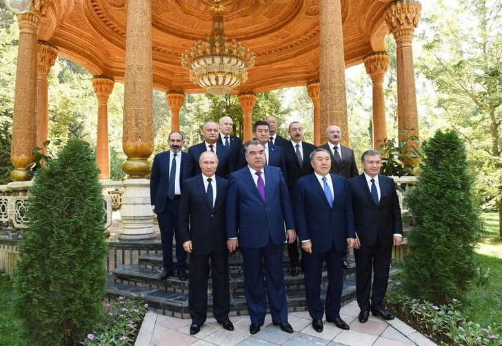 Ильхам Алиев на встрече Совета глав государств СНГ – ФОТО