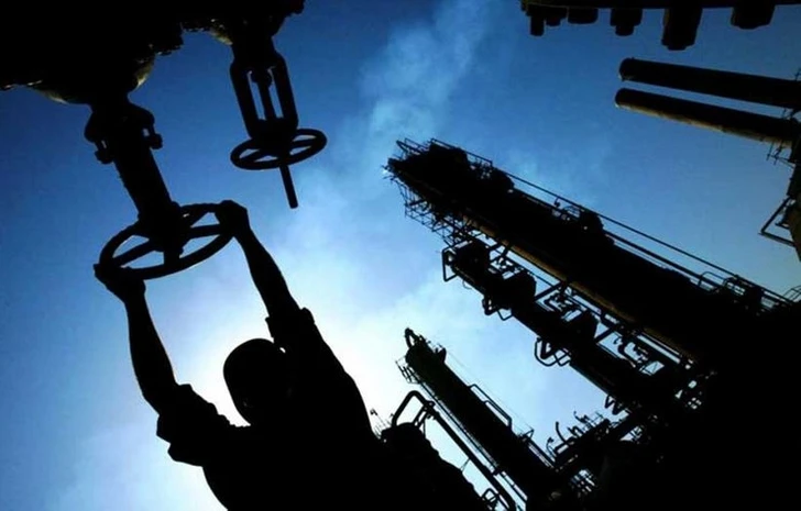Кувейт остановил поставку нефти США