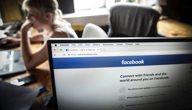 Facebook удалил сотни аккаунтов