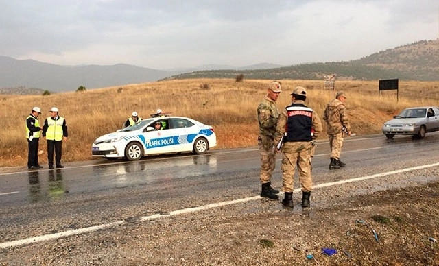 В Турции перевернулся автобус: 7 человек погибли