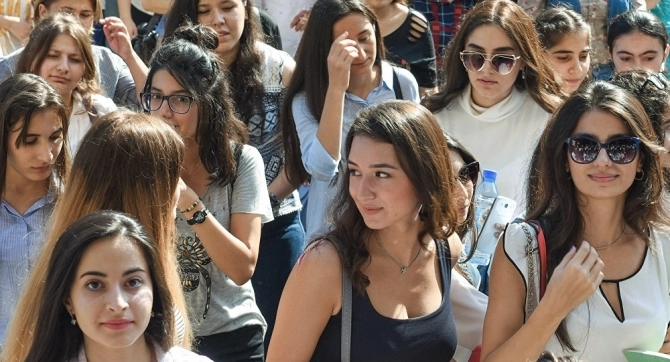В бакинском университете ввели странный запрет
