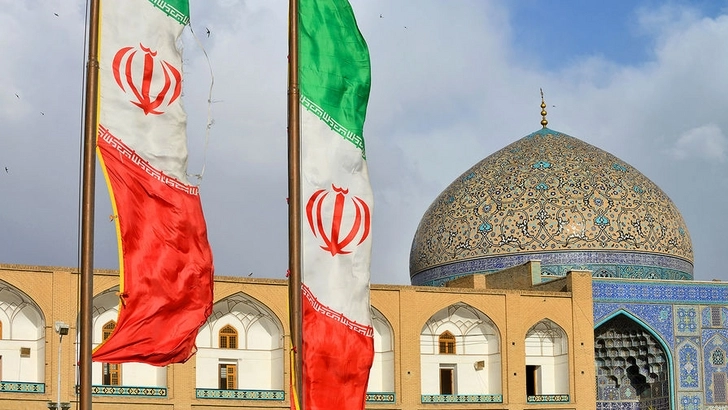 США призывает Россию не помогать Ирану в продаже нефти