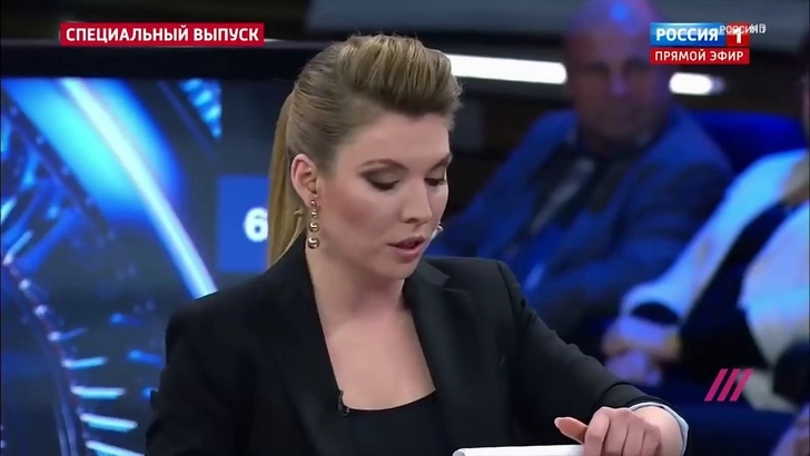 «Россия-1» взяла интервью у погибшей в Керчи девушки – ВИДЕО