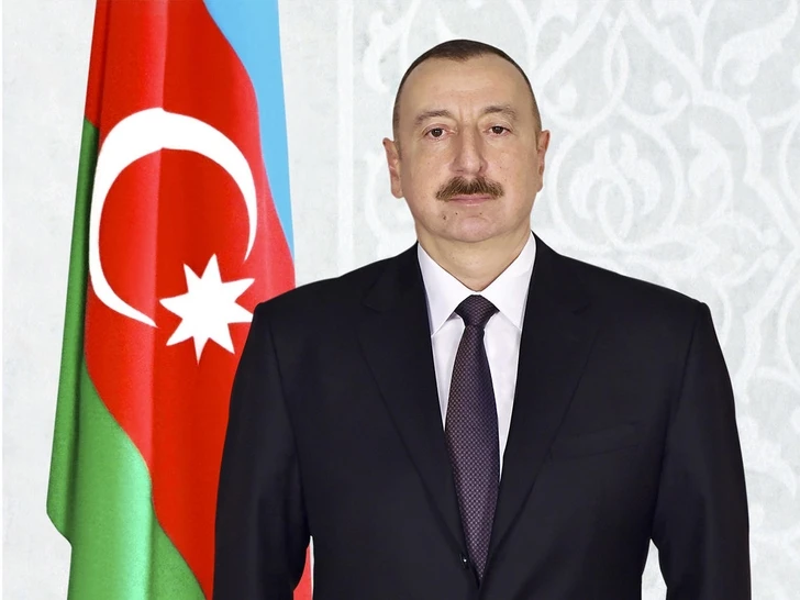 Ильхам Алиев поздравил вьетнамского колллегу