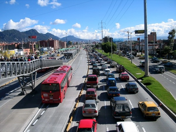 Выделенные полосы для общественного транспорта, как решение многих проблем