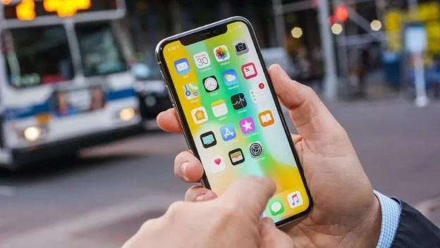 Apple признала дефект экрана у iPhone X