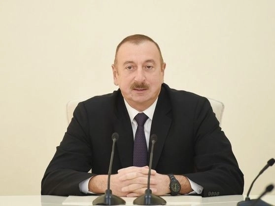 Ильхам Алиев: Мы намерены продвигать наши товары на рынок Беларуси