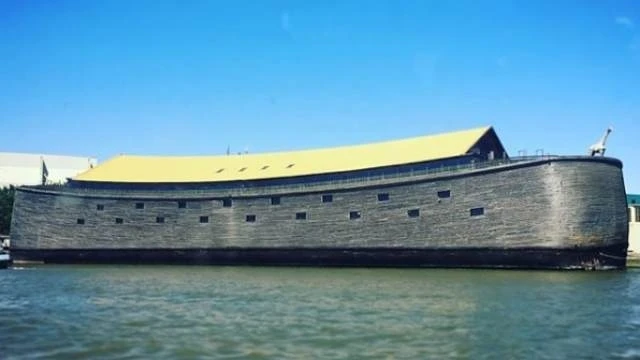 Голландец своими руками построил «Ноев ковчег» в натуральную величину