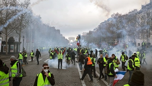 Во Франции в манифестациях участвует 31 тыс. человек – ФОТО + ОБНОВЛЕНО