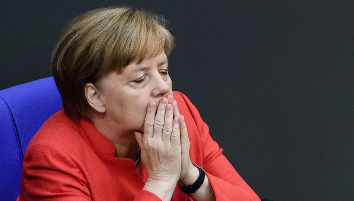 Личные данные Меркель попали в Интернет