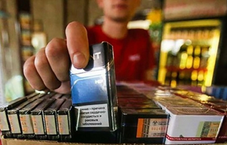В Баку продолжают продавать несовершеннолетним сигареты и алкоголь