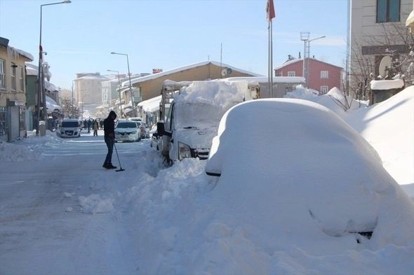 В Турции выпал сильный снег – ФОТО
