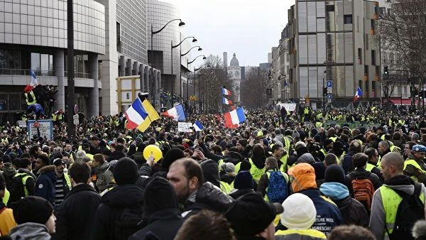 Протесты «желтых жилетов» достигли небывалых оборотов - ОБНОВЛЕНО
