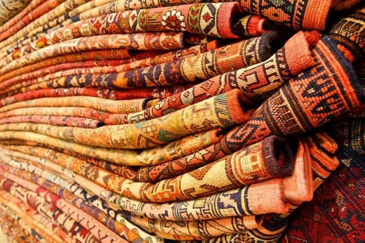 Азербайджанские ковры представлены на выставке в Дубае
