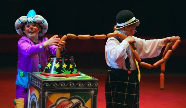 Московский цирк лилипутов впервые выступит в Баку