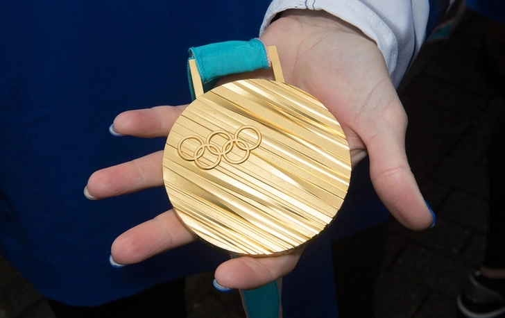 Олимпийские медали для игр в Токио сделают из утилизированных смартфонов