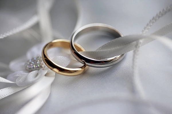 Как создаются браки в Азербайджане: по совету родителей или зову сердца? – ВИДЕО-ОПРОС