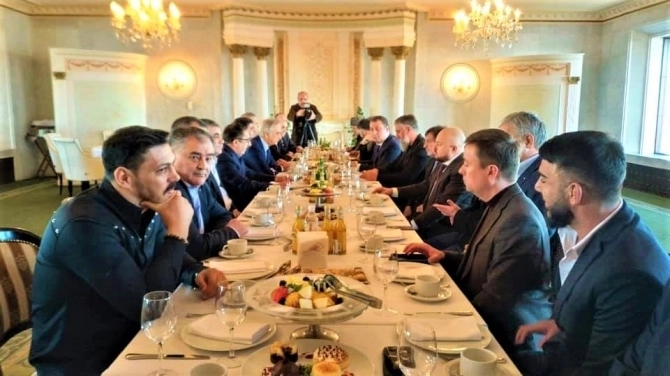 В Москве проходит встреча азербайджанских и чеченских аксакалов - ФОТО