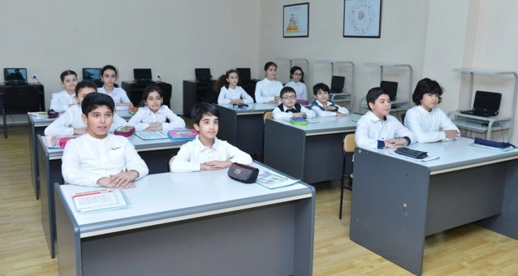 Пятая часть четвероклашек в Азербайджане не умеет читать? Обсуждаем результаты исследований UNESCO