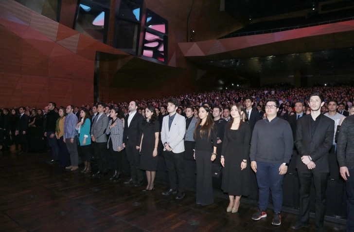 Лейла Алиева на мероприятии «Ночь боли» в рамках кампании «Справедливость к Ходжалы!» – ФОТО