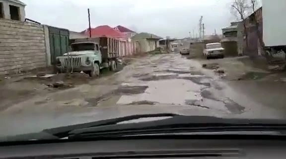 Американские горки, или как выглядят дороги в поселке Электроток в Баку? - ВИДЕО