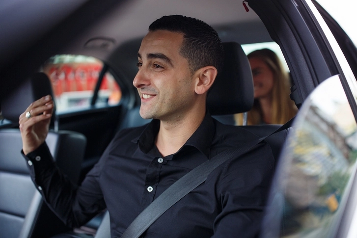 Водитель Uber предлагает пассажирам «меню поездки». Туда входят ругань, шутки и странные взгляды - ФОТО