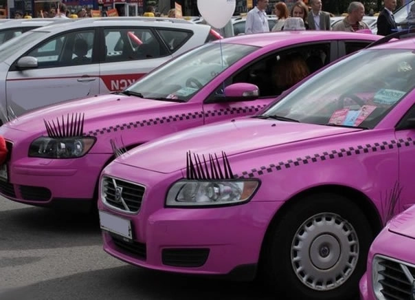 Нужна ли Баку отдельная служба такси для женщин?