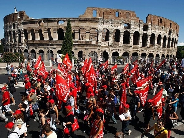 В Италии 8 Марта отмечают забастовками и демонстрациями