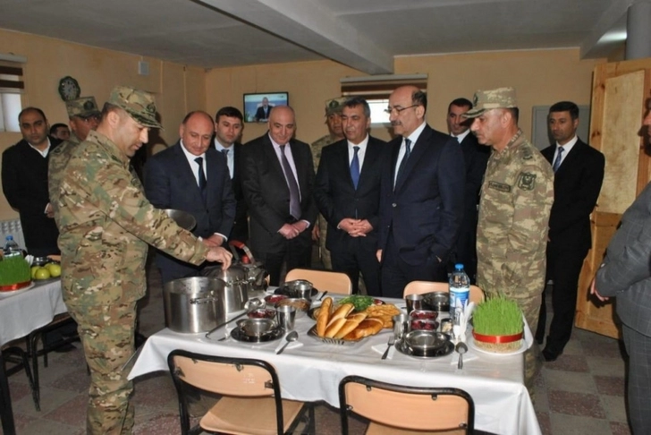Министр культуры встретился на передовой с военнослужащими