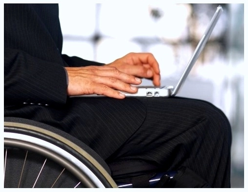 В Азербайджане учебу лиц с инвалидностью будет оплачивать государство