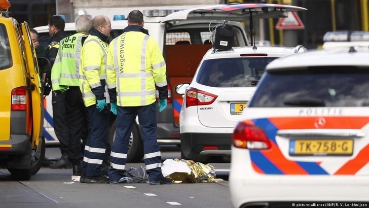 Голландия: Злоумышленник открыл огонь по людям в трамвае - ФОТО/ВИДЕО