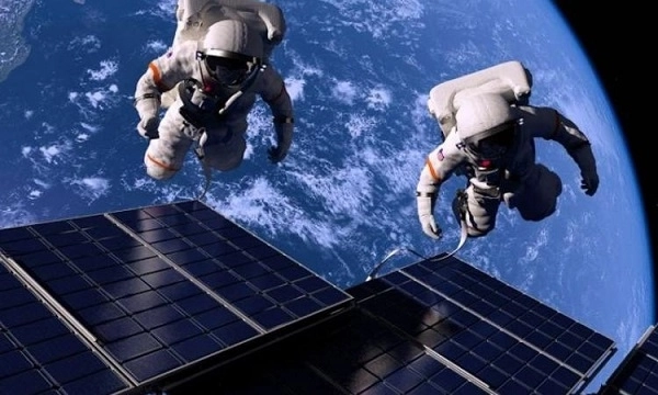 Американские астронавты завершили выход в открытый космос
