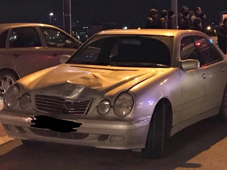 В Баку автомобиль насмерть сбил человека - ФОТО